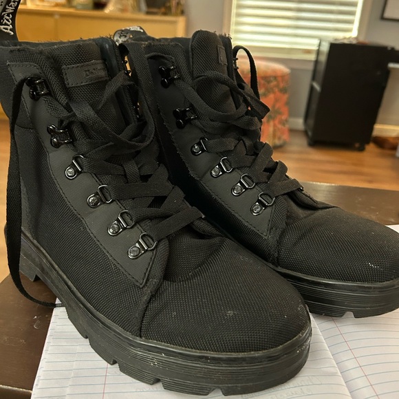 Dr Martens women’s size 11 black combs tech poly casual - Picture 2 of 6